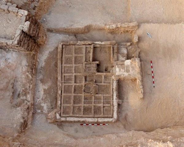 Fotografía facilitada por el Ministerio de Antigüedades egipcio del jardín funerario descubierto por un equipo arqueológico español, perteneciente al Imperio Medio (1.980-1790 a.C.).cerca de la ciudad de Luxor, en la zona de Dra Abu al Naga. EFE