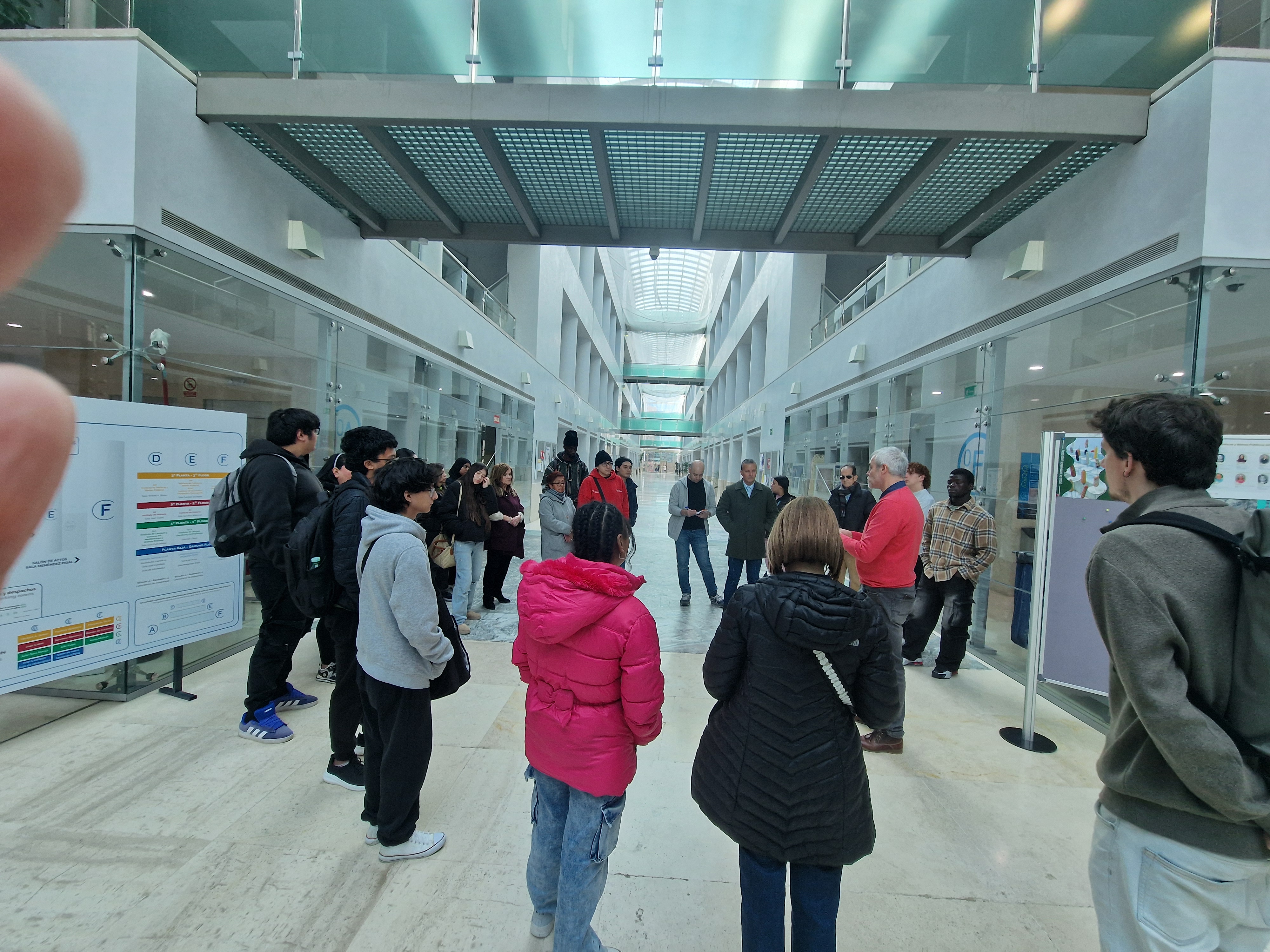 El Centro de Educación de Personas Adultas Vista Alegre visita el CCHS