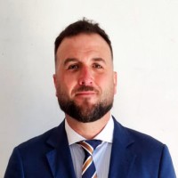 Honorato Justicia Muñoz obtiene la máxima calificación en la defensa de su tesis doctoral, codirigida por la Dra. Mª Ángeles Villegas Broncano  (IH)