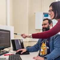 Cazadores de fake news contra el analfabetismo digital