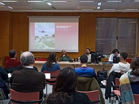 Sala José Castillejo (CCHS) con asistentes