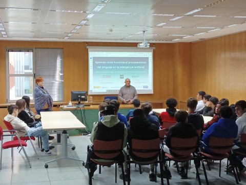 Aprende cómo funciona el procesamiento del lenguaje en la Inteligencia Artificial Aprende cómo funciona el procesamiento del lenguaje en la Inteligencia Artificial