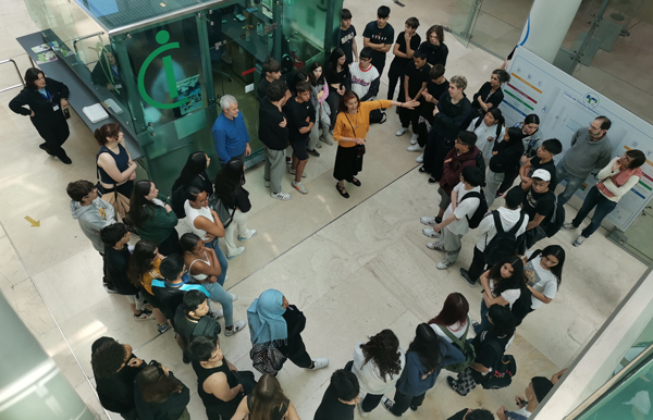 Estudiantes del IES Avda de Toreros visitan el CCHS